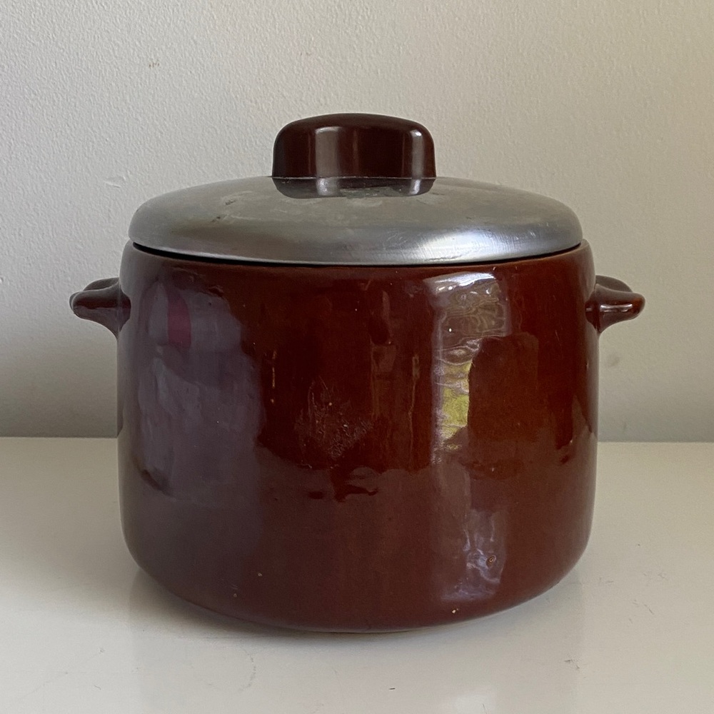 West Bend Brown Bean Pot with Lid